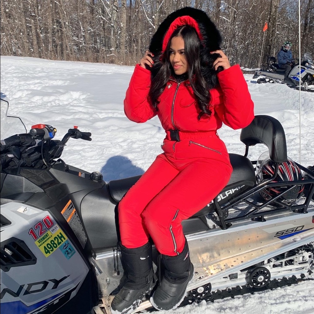 Skii Fashion Heated JumpSuit.